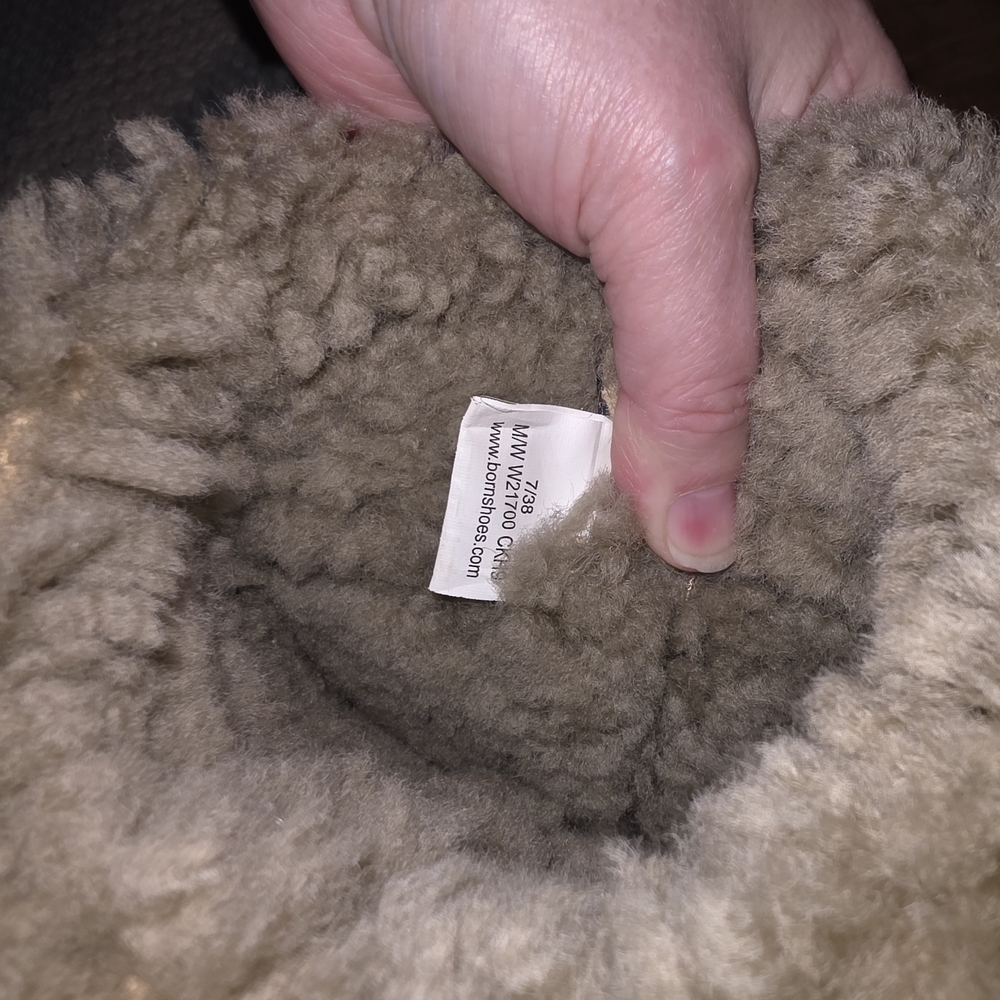BORN shearling Boots - Picture 4 of 6